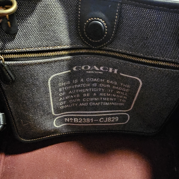 Coach Bag - Picture 6 of 9